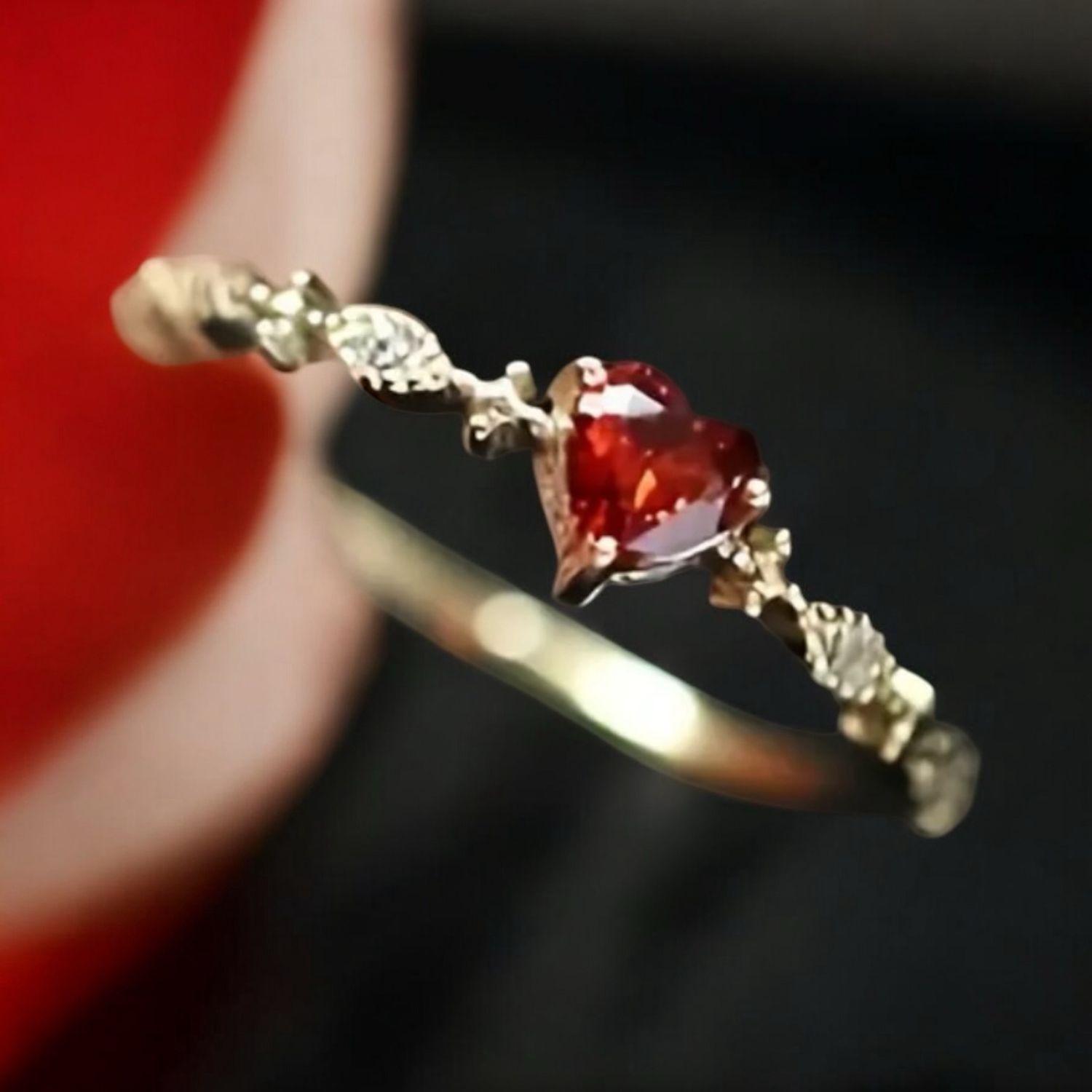 Ring Met Rood Hartje