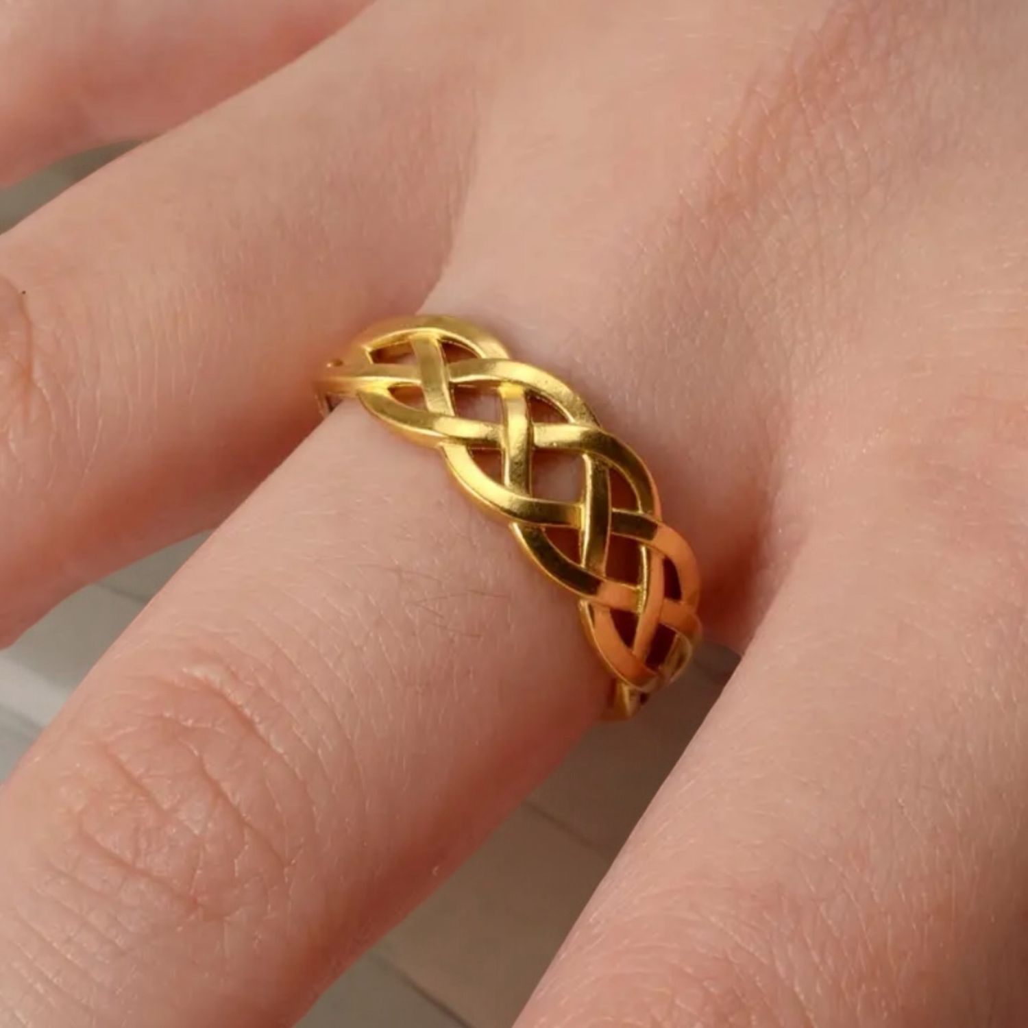 Brede Ring - Ring Met Gevlochten Patroon - Stainless Steel ring - one size ring