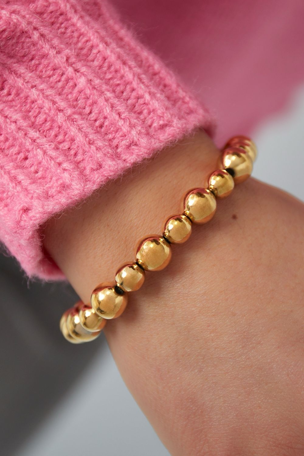 Stainless Steel Armband Met Stalen Kralen - Herbal Infinity Jewellery- Stretch Armband - 100 % Waterproof Armband - Goudkleurige Bollen Armband - Armband Voor Vrouwen