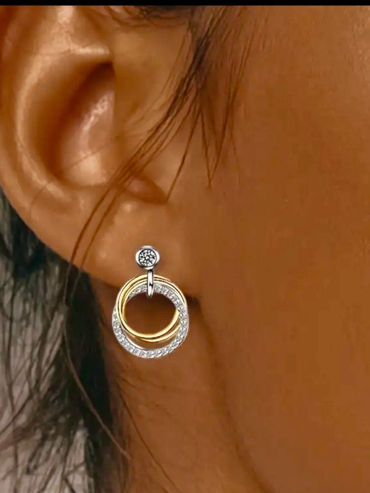 Triple Ring Oorbellen Met Steentje - Oorbelstekers - Zilveren Oorbellen - Platina Goud - Cadeau Tip - Cadeau Voor Haar