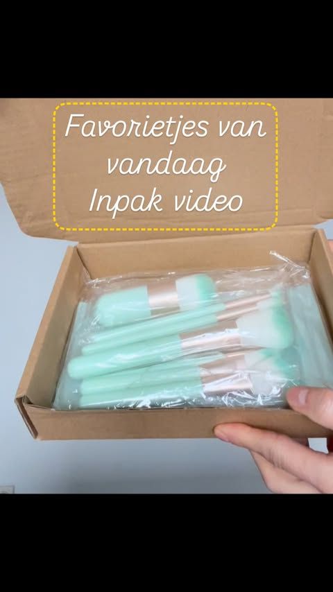 Make Up Borstel Set 10 stuks - Kwalitatieve Vegan make-up borstel set met opbergzak - in een zachte opvallend groene kleur