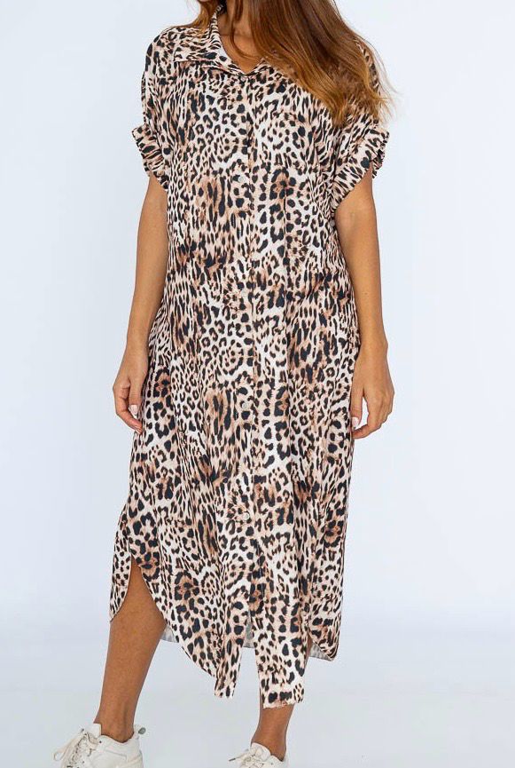 shirt kleedje- Oversized overhemdjurk- hemdkleedje- casual shirtjurk- los vallend kleedje dames Long shirt dress - leopard print jurk - lang kleed - jurk met knoopjes