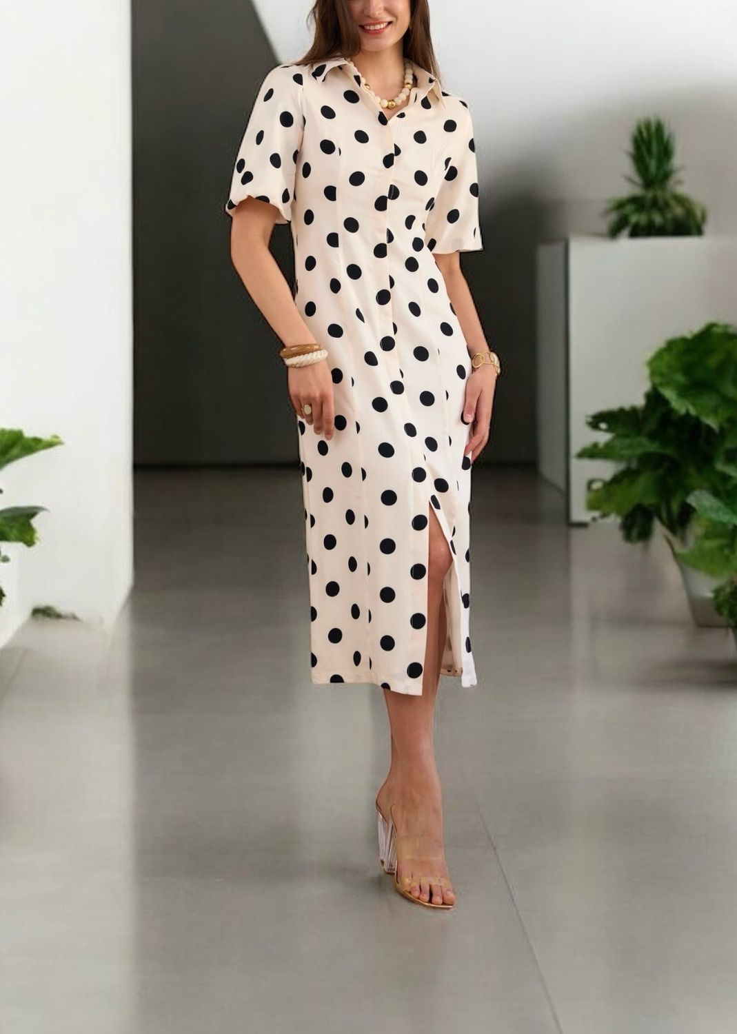 Midi Shirt Jurk Met Dots - Jurk Met Korte Mouwen - Midi Jurk Met Knoopjes