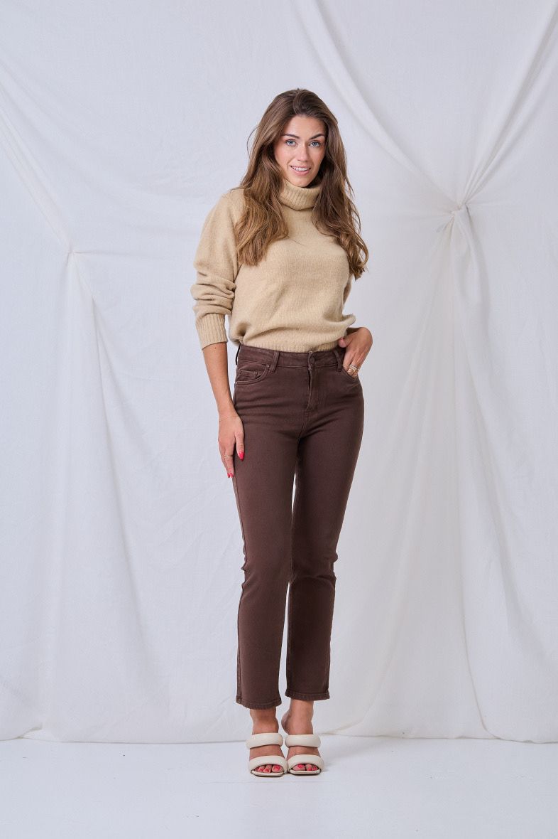 Donkerbruine katoenen dames jeans, rechte pijpen