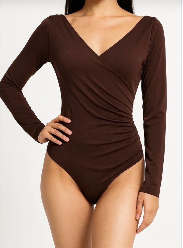 lange mouwen body met V-hals en overslag – dames basic top”