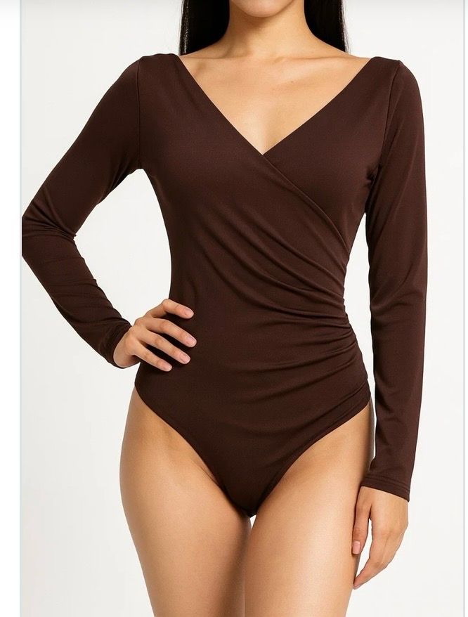 lange mouwen body met V-hals en overslag – dames basic top”