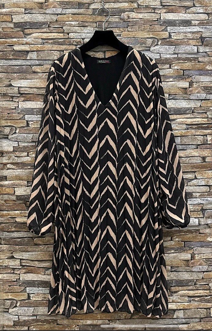 Printed plooijurk met viscose lining- frivole midi jurk voor dames