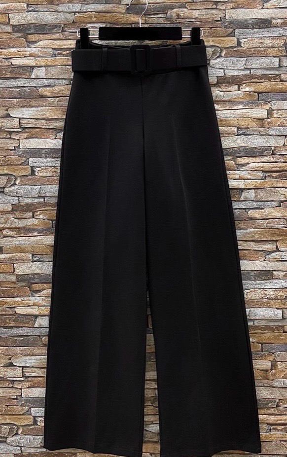 Elastische wijde broek, palazzo in Milano Chic Automnale met handgemaakte riem.
