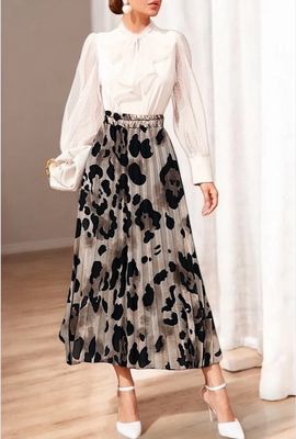 Lange plooirok met print-  geplisseerde midi rok met panterprint en viscose voering 