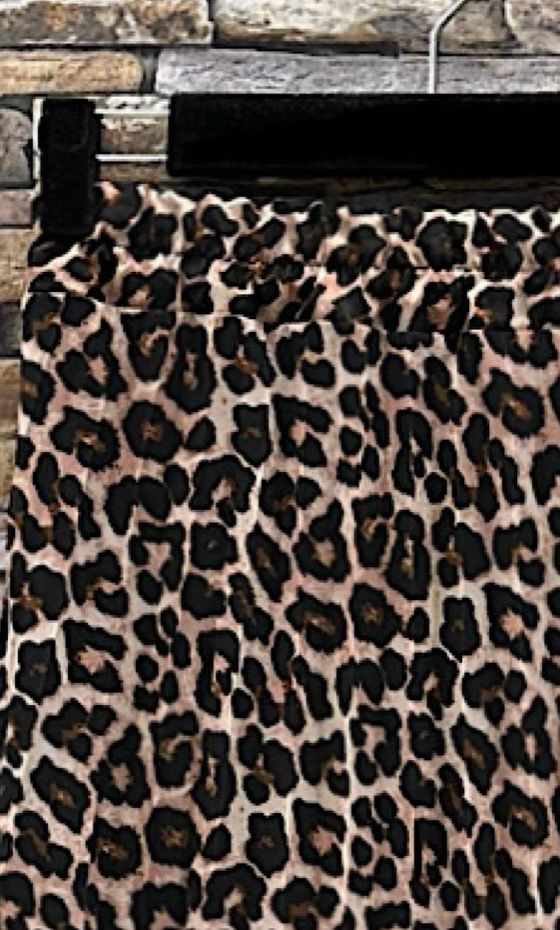 Lange plooirok met print-  geplisseerde midi rok met panterprint en viscose voering 