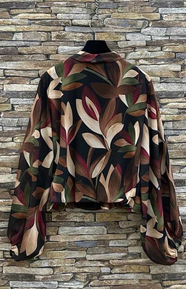 Chique blouse met print en romantische soepelvallende mouwen – trendy met viscose voering