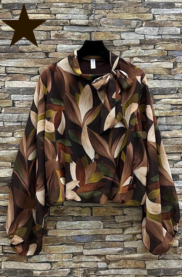 Chique blouse met print en romantische soepelvallende mouwen – trendy met viscose voering