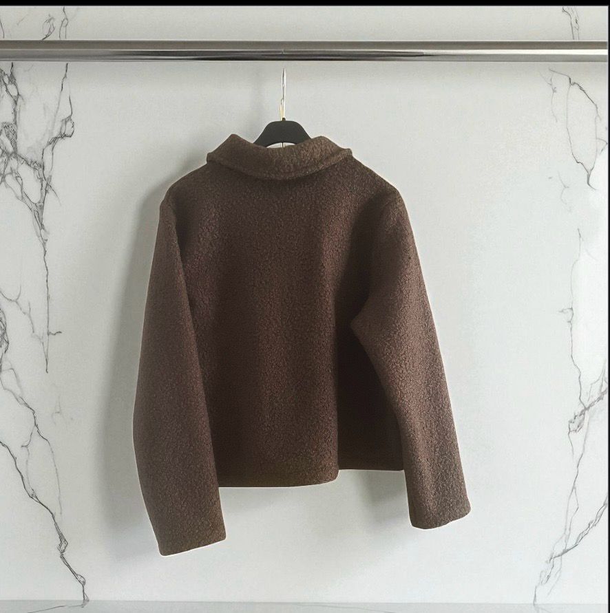 achterkantbruine korte boucle teddy jas voor dames, zachte teddy textuur, comfortabele korte recht model vest- infinity me