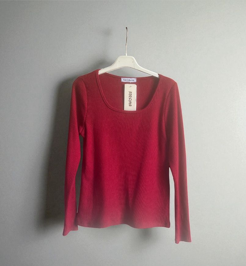 Burgundi rode trui dames – Fijngebreide rib top met lange mouwen