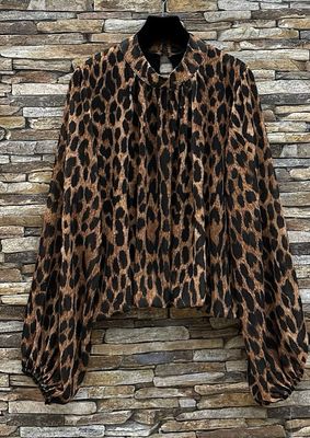 Romantische chique blouse met trendy vloeiende mouwen &amp; viscose voering