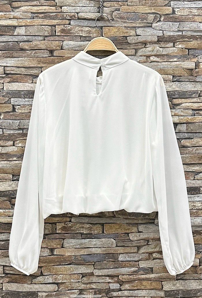 Elegante blouse in effen kleur en romantische soepelvallende mouwen – trendy met viscose voering