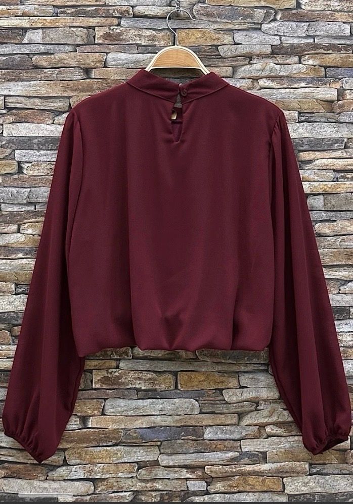 Elegante blouse in effen kleur en romantische soepelvallende mouwen – trendy met viscose voering