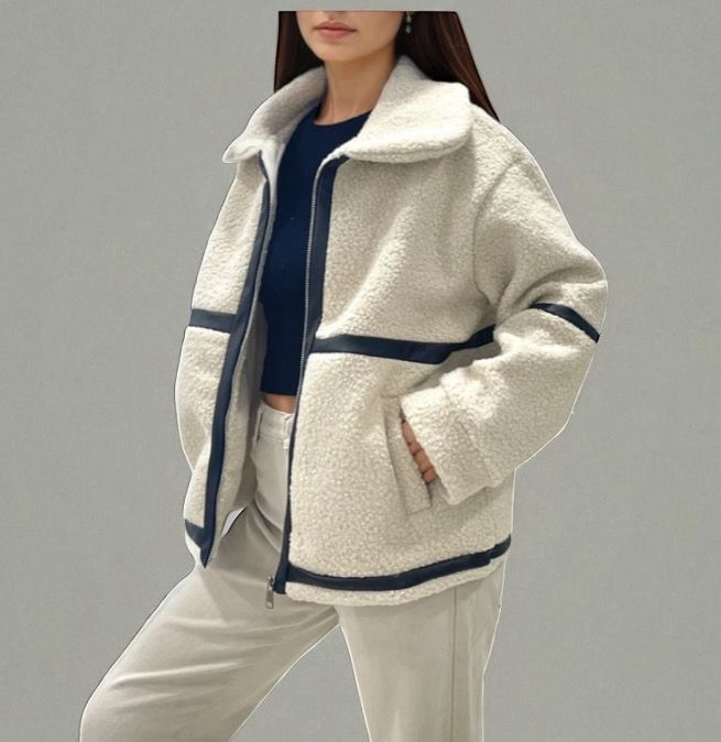 Teddy Jacket Crème met Faux Leather Details – Trendy &amp; Cozy Winterjas