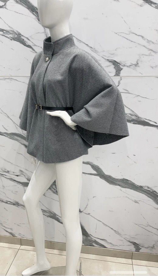 Elegante poncho jas met riem – Beige, Grijs, Burgundi of Zwart | Infinity Me 