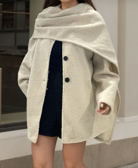 Teddy Coat met Ingebouwde Sjaal – Warme Oversized Jas