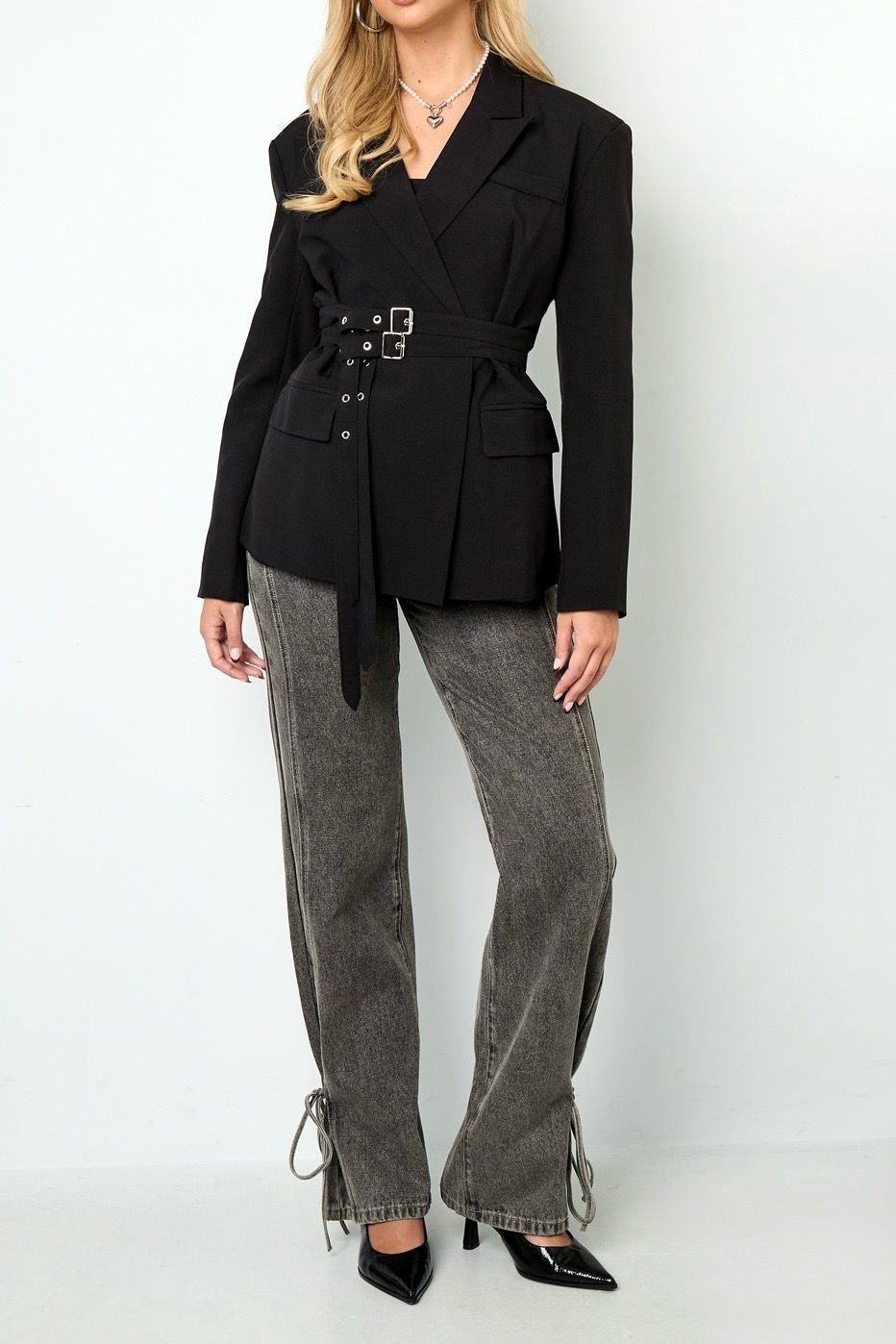 Infinity Me Double Belt Blazer – Parisian Chic Statement in Zwart 