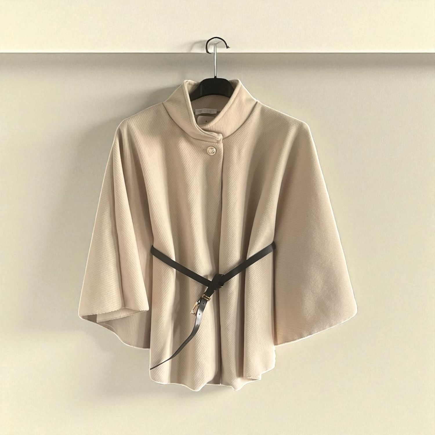 Elegante poncho jas met riem – Beige, Grijs, Burgundi of Zwart | Infinity Me cadeau tip 