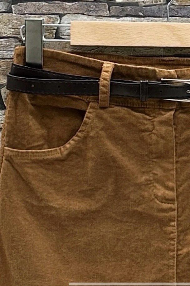Klassieke tedin skirt chino thick velvet belt with pockets.