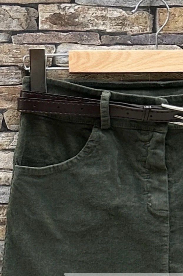 Klassieke tedin skirt chino thick velvet belt with pockets.