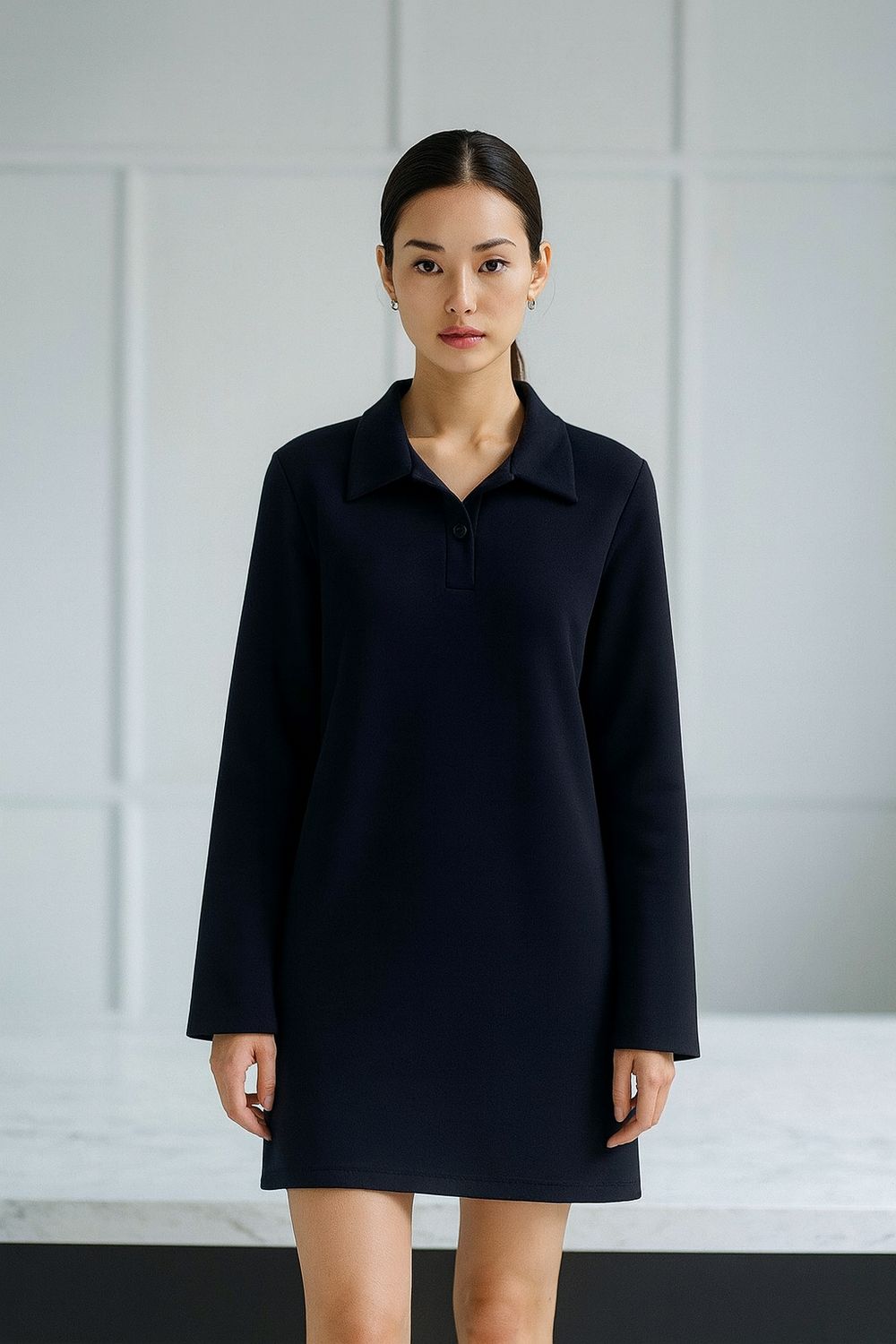 Blauwe polo jurk dames – korte jurk met kraag en knoopsluiting – casual chic outfit