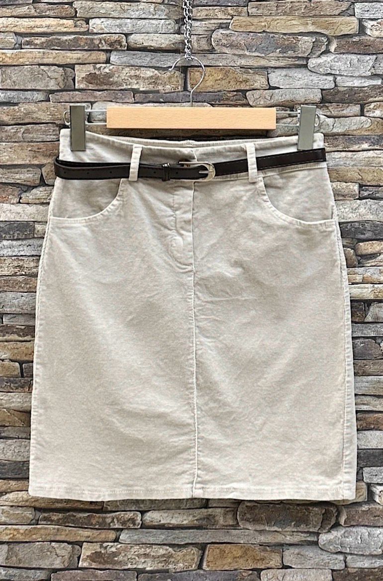 Klassieke skirt chino thick velvet belt with pockets.
