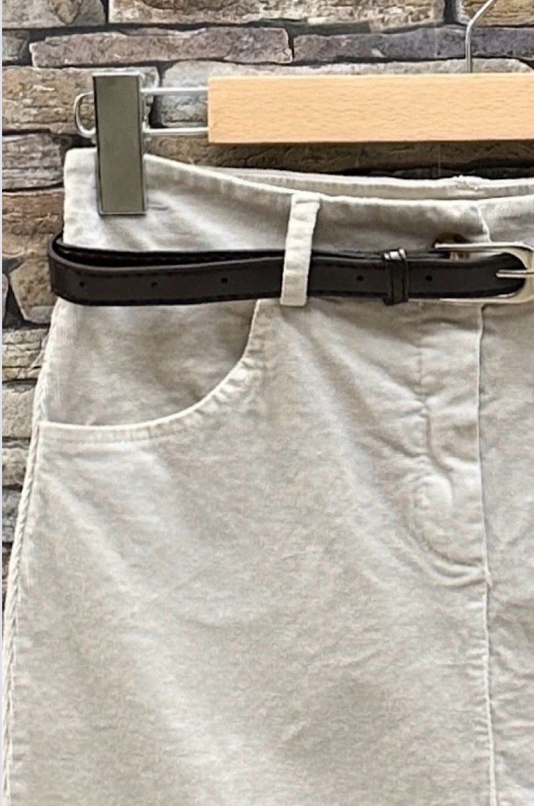 Klassieke skirt chino thick velvet belt with pockets.