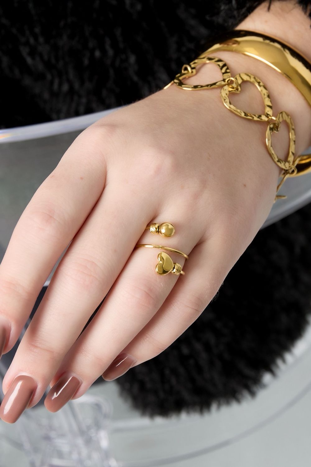 Goudkleurige verstelbare ring met hartdetail – roestvrij staal