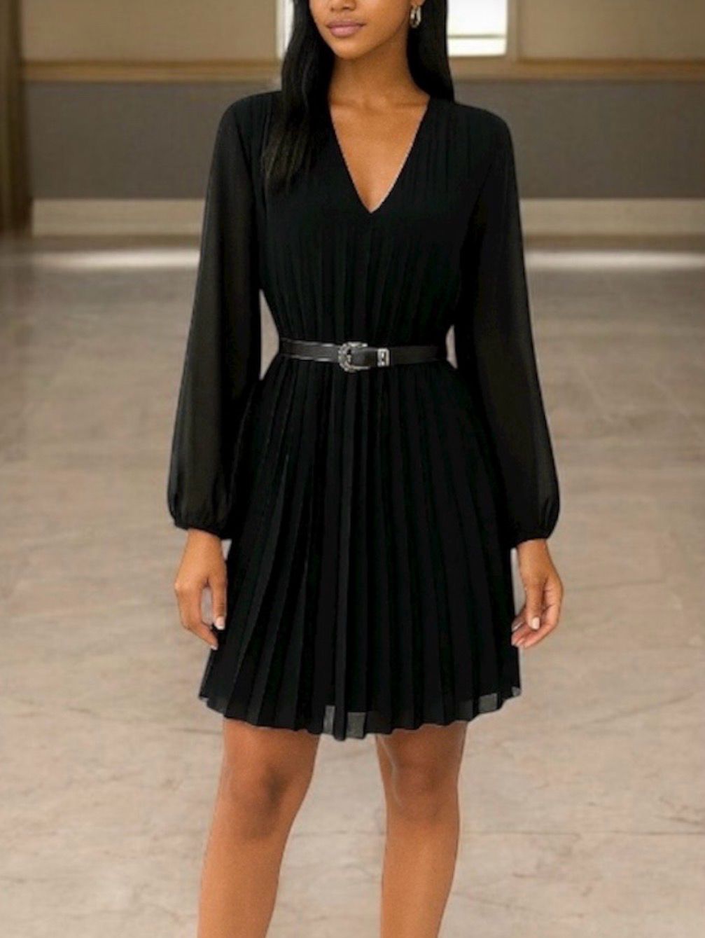 Plissé jurk met V-hals in verschillende kleuren en – Elegante mini jurk - Zwart - Burgundi