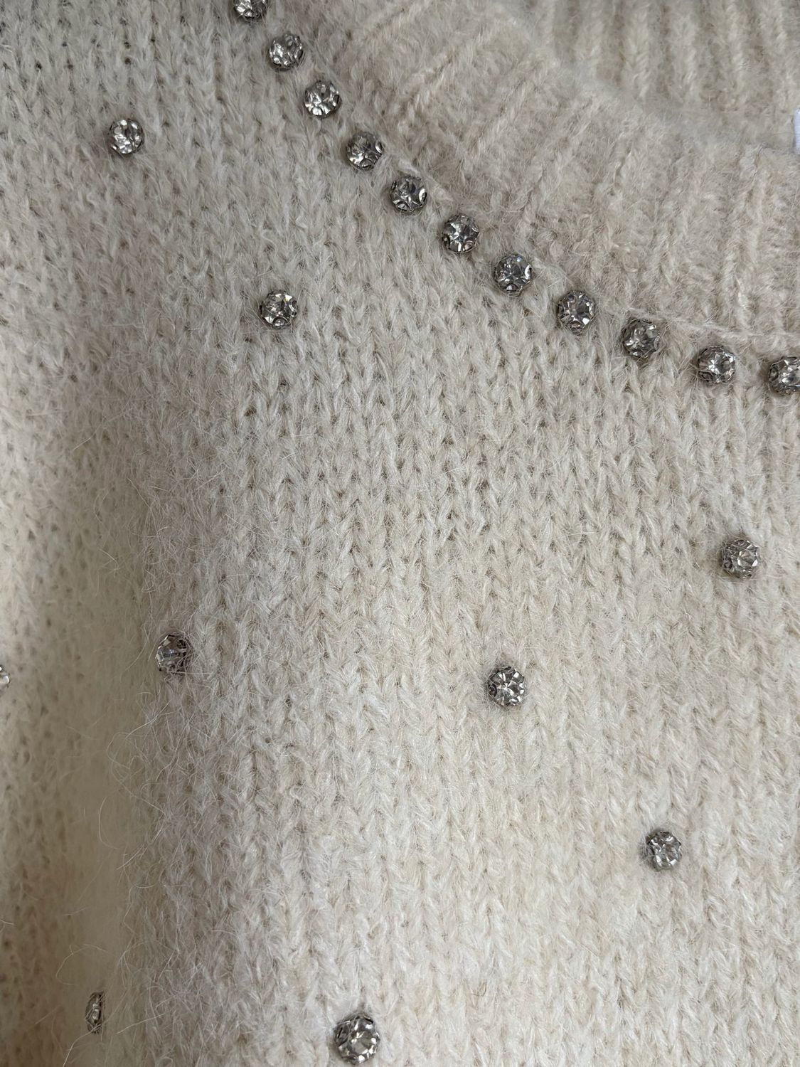Round Neck Sparkle Knit Sweater Met Rhinestones– Bordeaux , Beige Grijs Zwart | Infinity Me Boutique