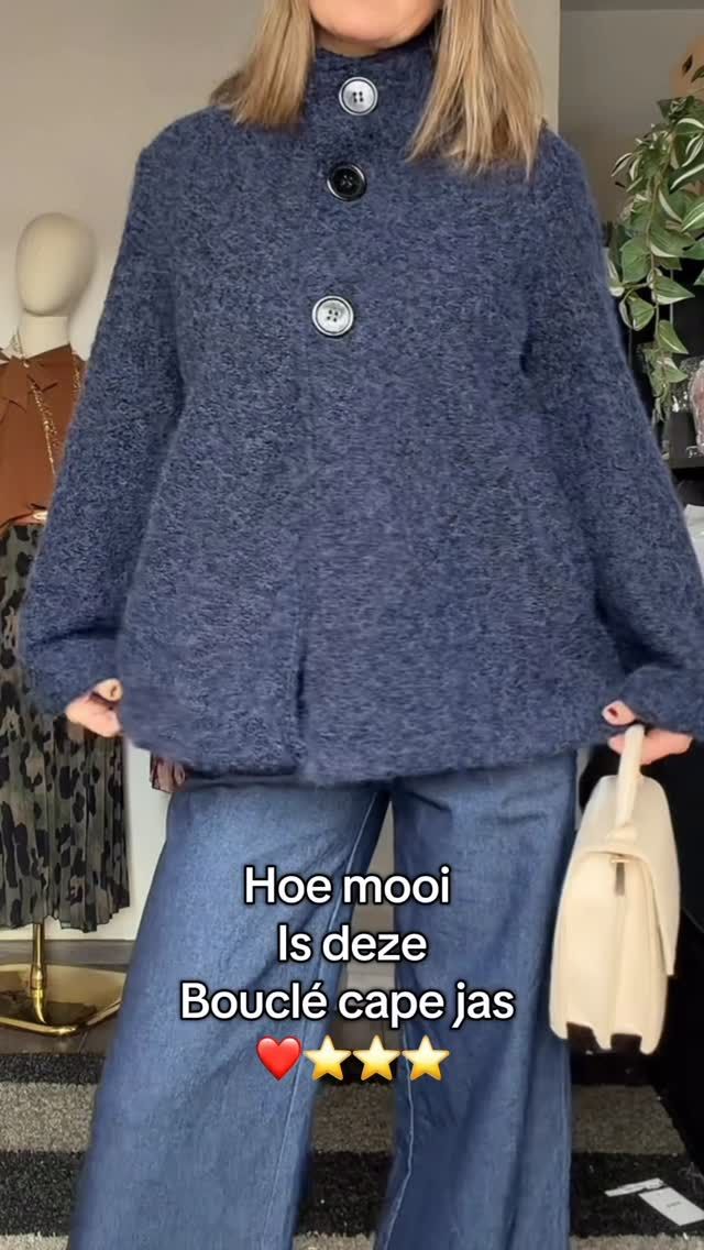 Cape-Style Bouclé Jacket – Elegante Parisian Fit in Soft Grey