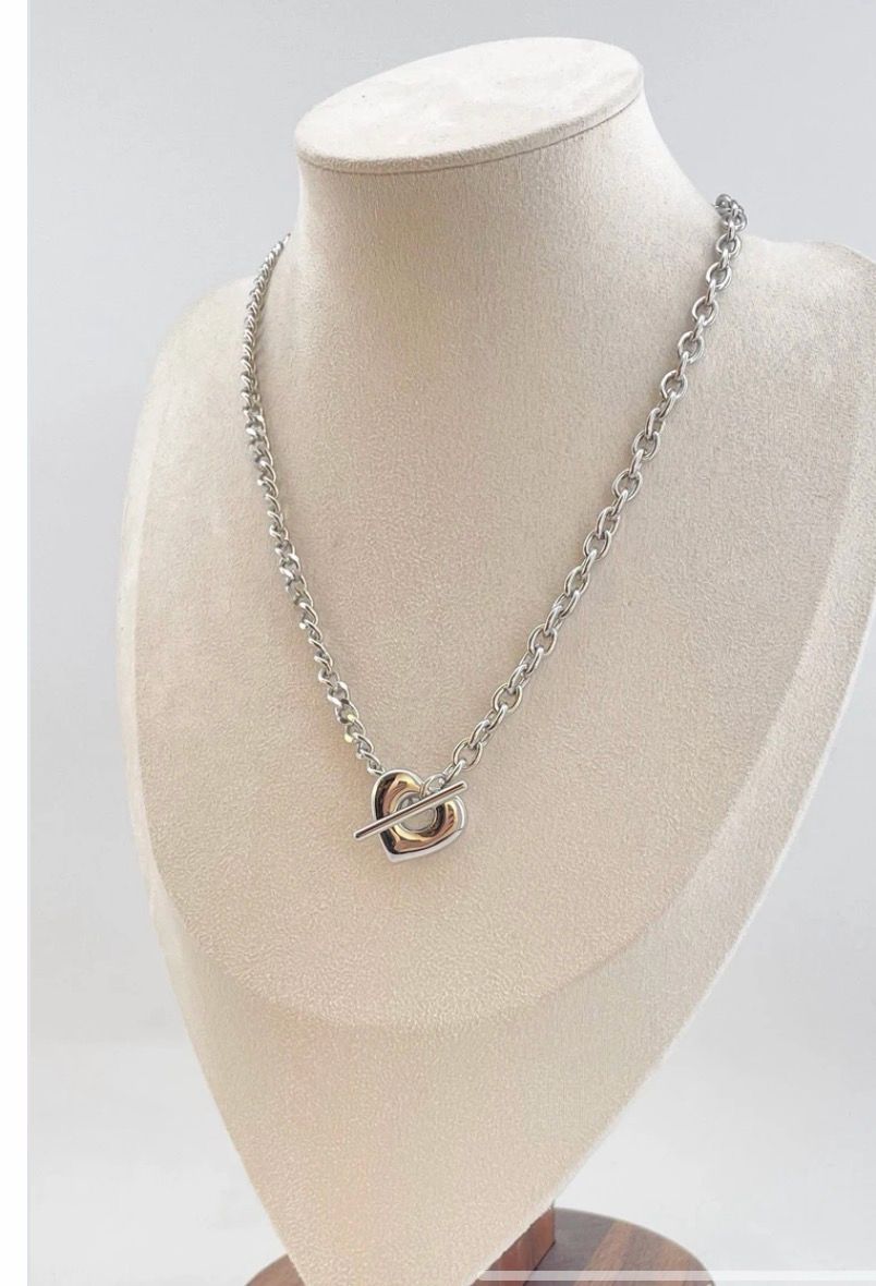 Goudkleurige- Zilverkleurige Chain Ketting met Hart Toggle Sluiting