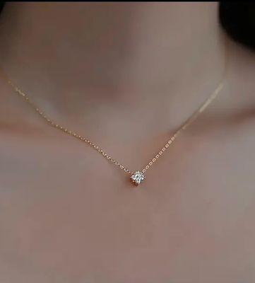 Fijne Zilveren Ketting - Platina Goud - Ketting Met Bloem steentjes Fijne Zilveren Ketting - Platina Goud - Ketting Met Bloem steentjes