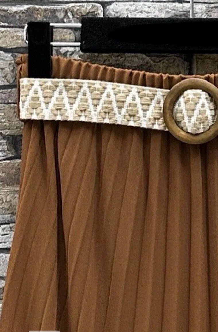 Effen kleur Vloeiende plooirok met viscose lining- midi rok met bohemian belt