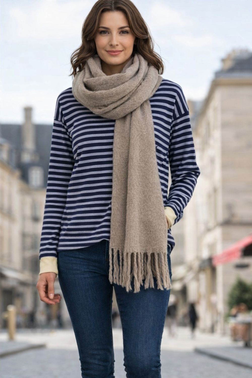 Super Zachte Sjaal met Franje – Taupe