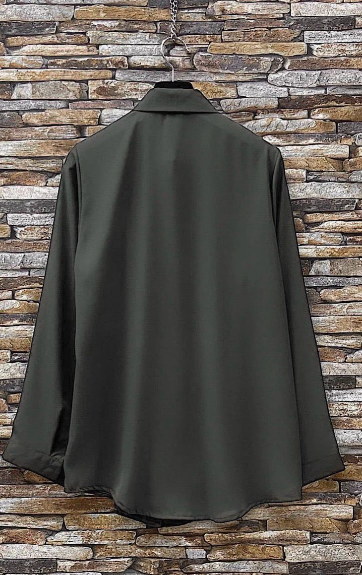 Klassieke Blouse Met Kraag- Romantic Chic Voile. Fluid and Trendy