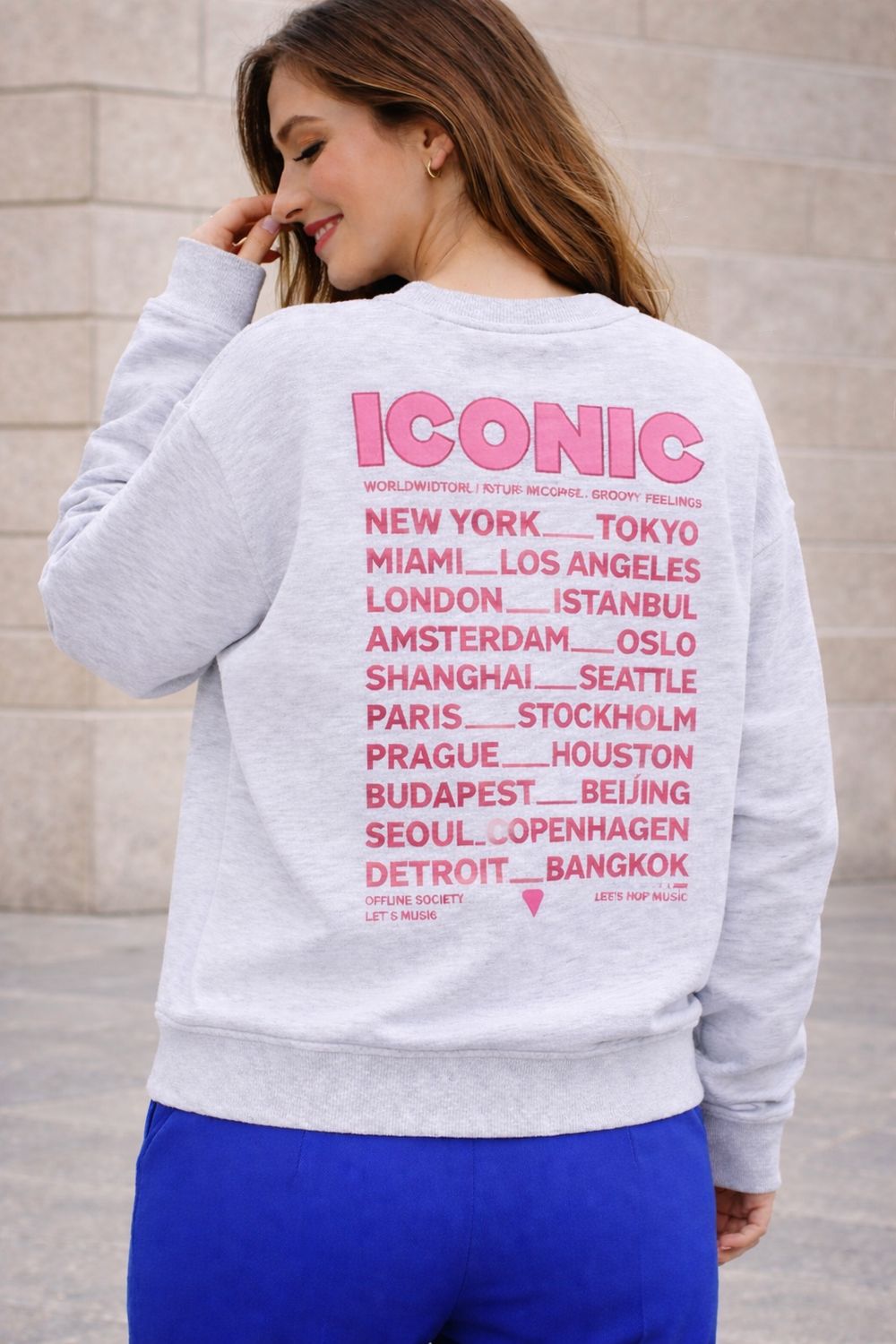 ICONIC Licht Grijze Sweater met Backprint – Casual Chic Dames Sweater | Infinity Me