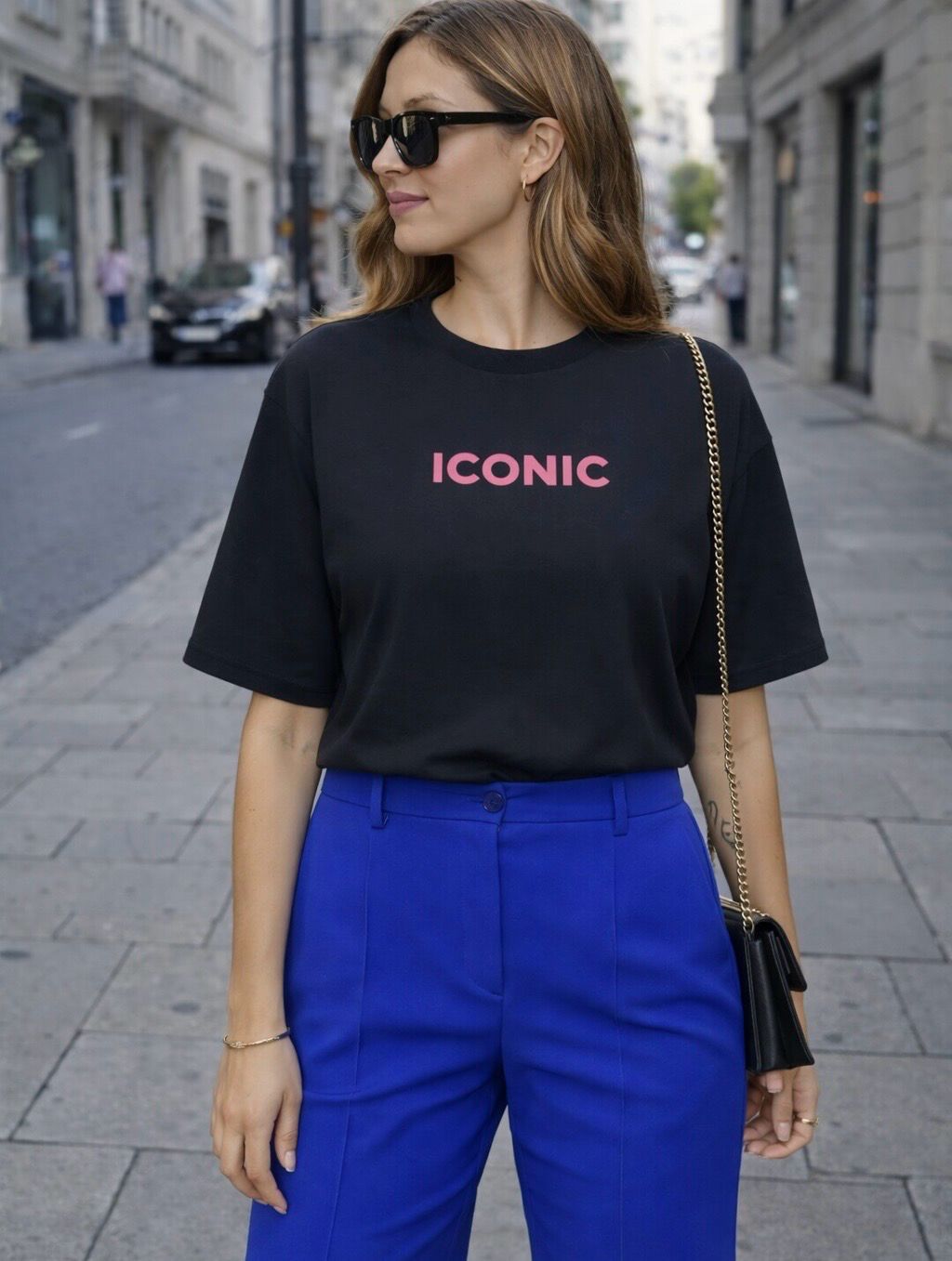 ICONIC Statement T-Shirt – Relaxed Fit met Print