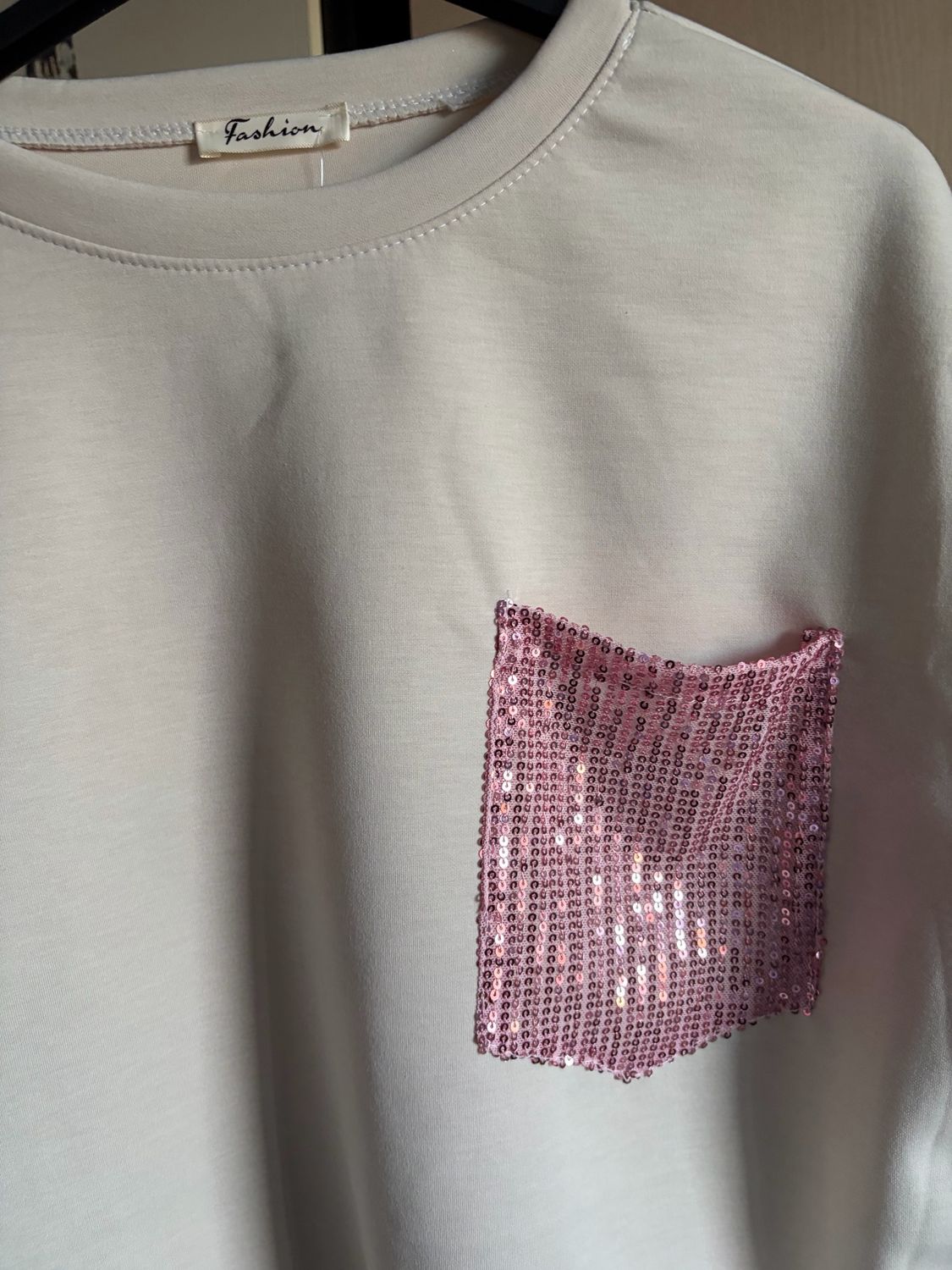 Infinity Me comfy set met roze detail – zachte stretch &amp; relaxed fit