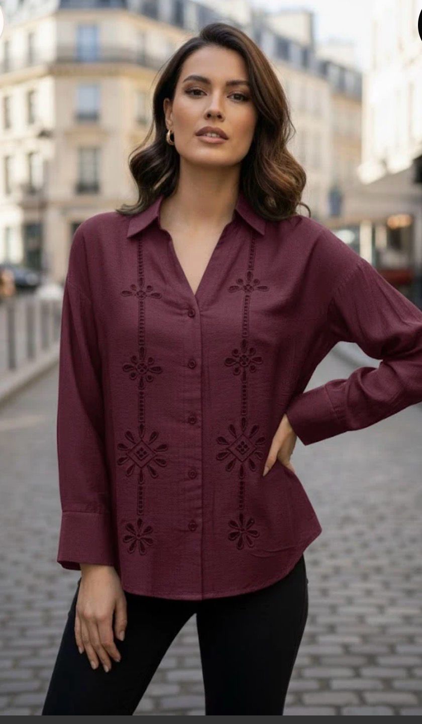 Plum geborduurde blouse – Elegante damesblouse met verfijnde details