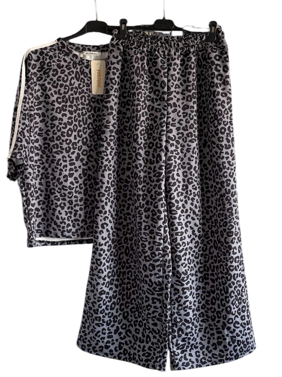 Leopard Lounge Set – Comfort Chic