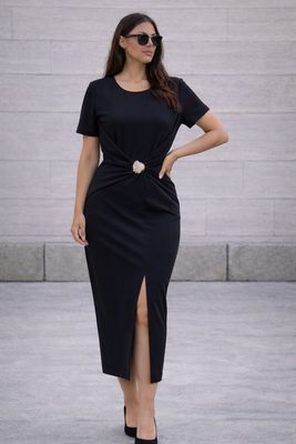 Elegante midi jurk met taille detail en split