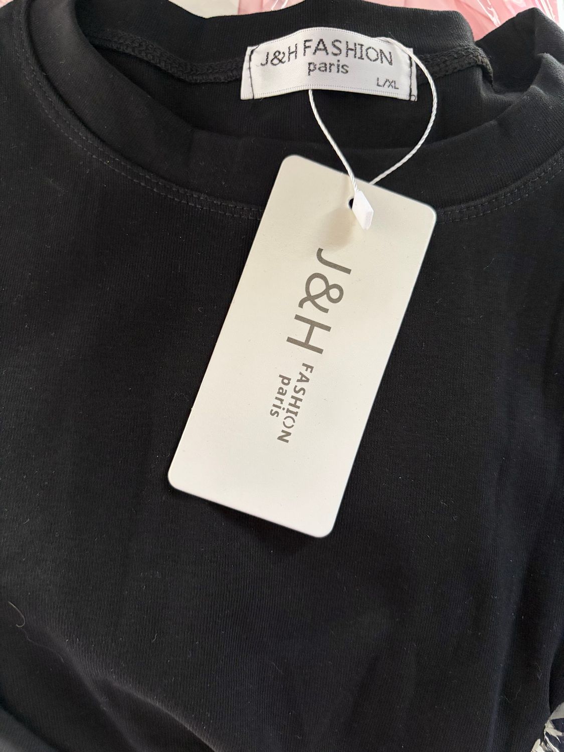 Elegante midi jurk met taille detail en split