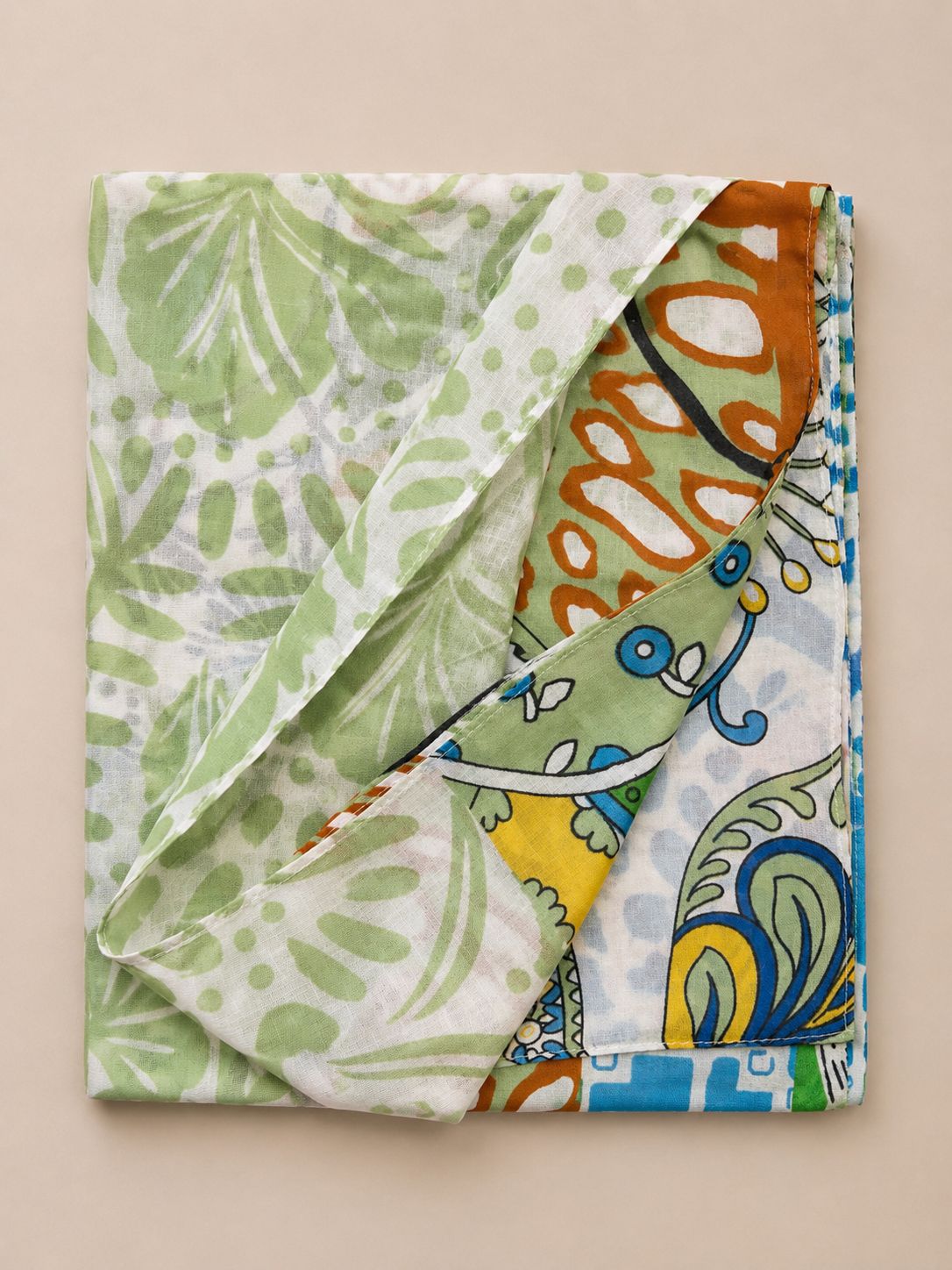 Lichte zomersjaal met print | Pareo &amp; strandaccessoire