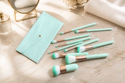 Mintgroene Make-up Kwasten Set met Vegan Haar &amp; Opbergtasje