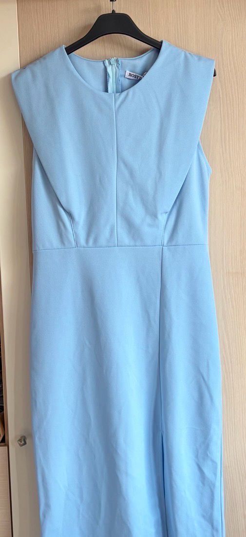 Elegante Midi Jurk met Gouden Tailleketting